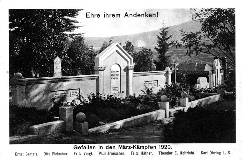Gedenkstätte für die während der Kämpfe in Suhl und Gotha 1920 gefallenen Arbeiter Gedenkstätte für die während der Kämpfe in Suhl und Gotha 1920 gefallenen Arbeiter